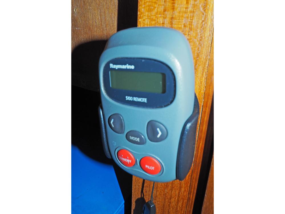  Navigation and electronics